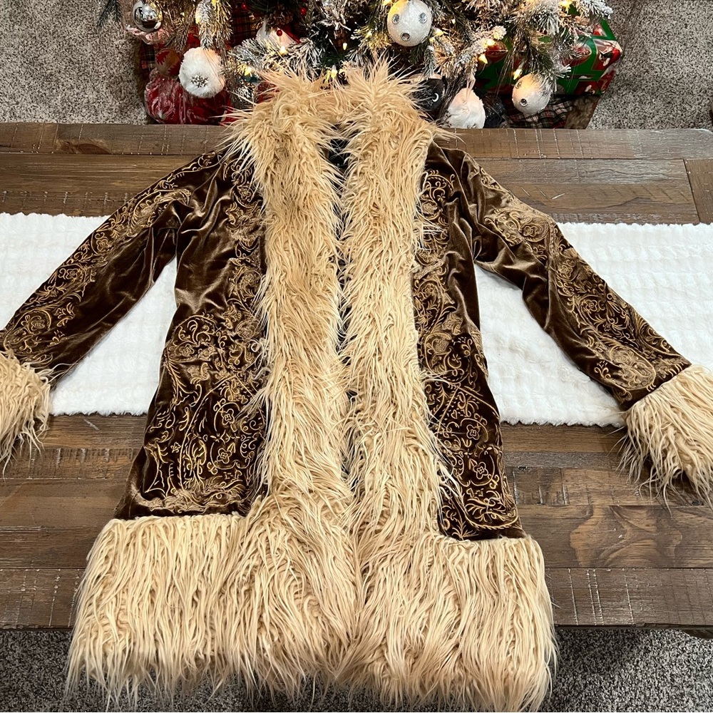 Faux Fur - Trim Embroidered Coat NWT - Picture 13 of 13
